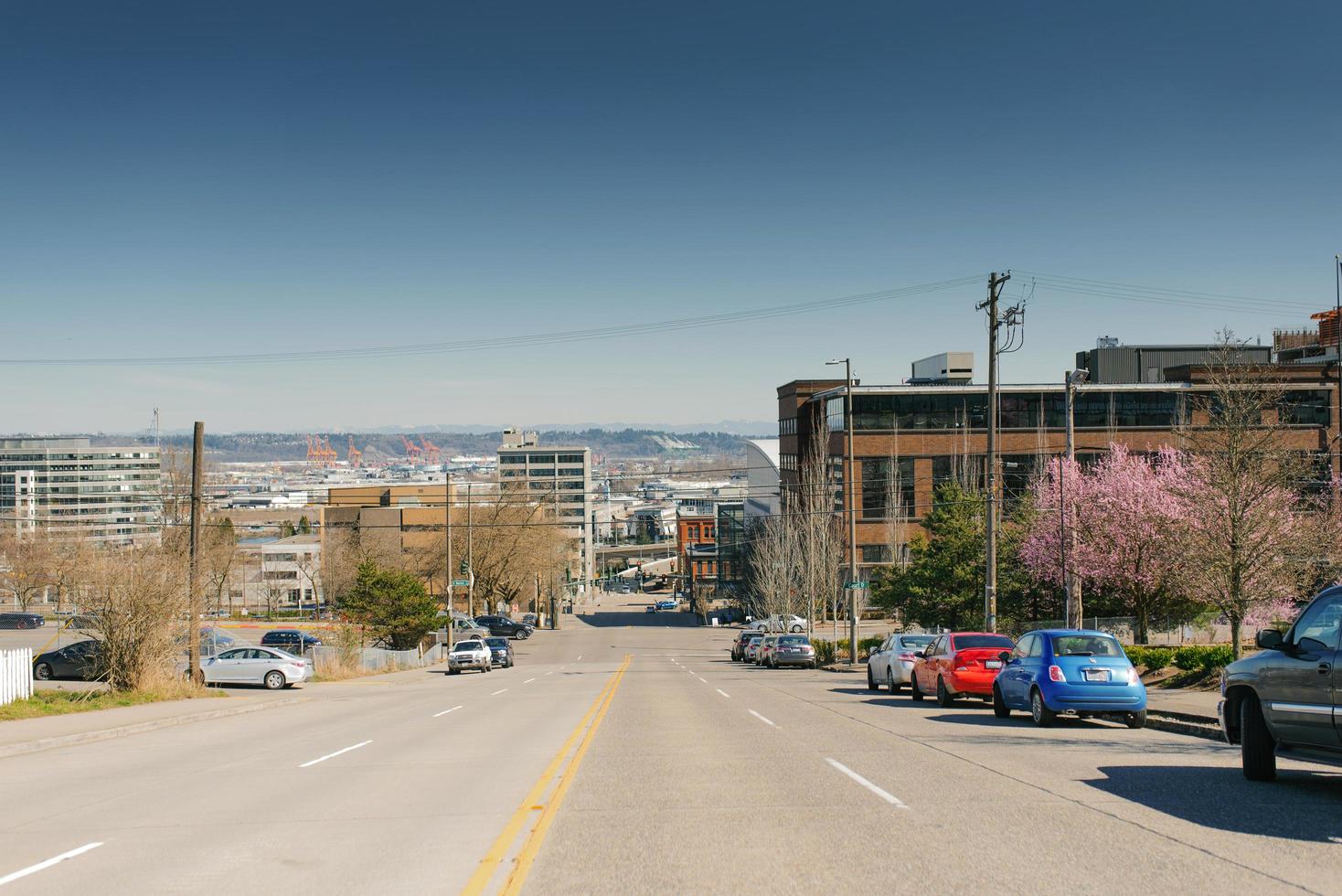Tacoma, Washington, USA. März 2021. Stadt Straßen. Hügel Gegend Tacoma Washington foto