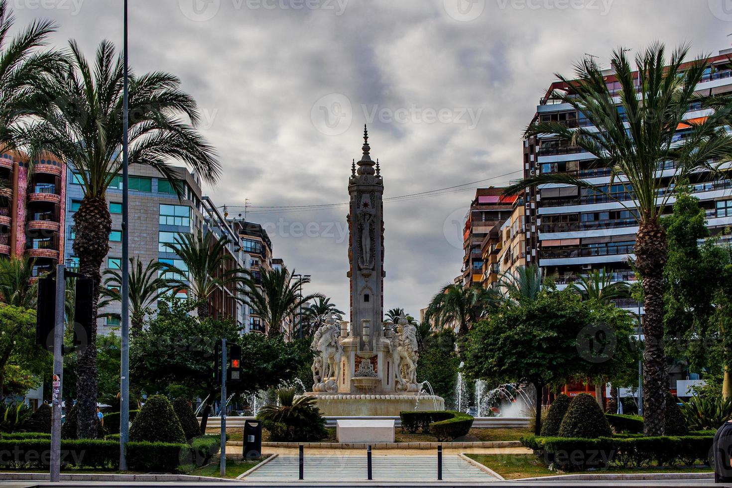 luceros Platz im alicante Spanien auf ein warm Sommer- Urlaub Tag foto