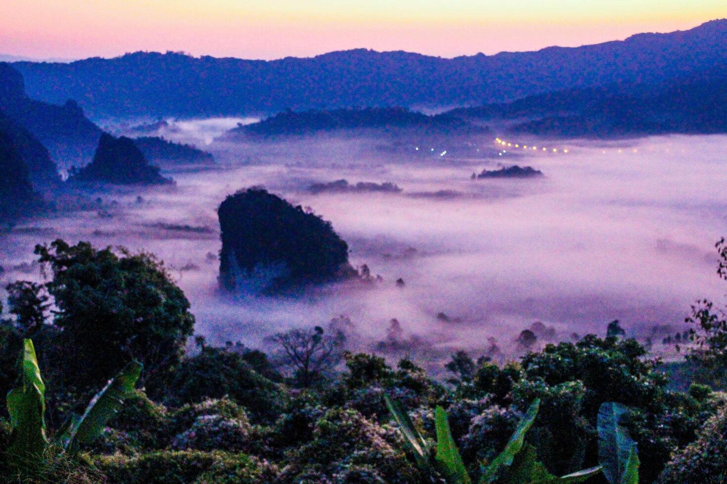 Sonnenuntergang in Thailand foto