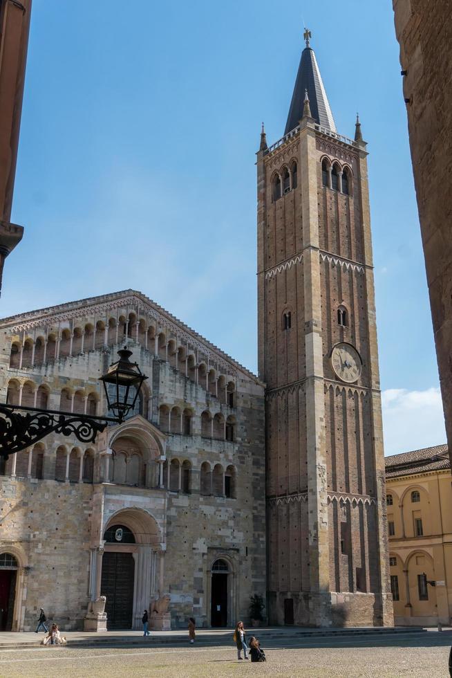 parma, italien-april 3, 2022-Ansicht von das Kirche im Parma während ein sonnig Tag. foto