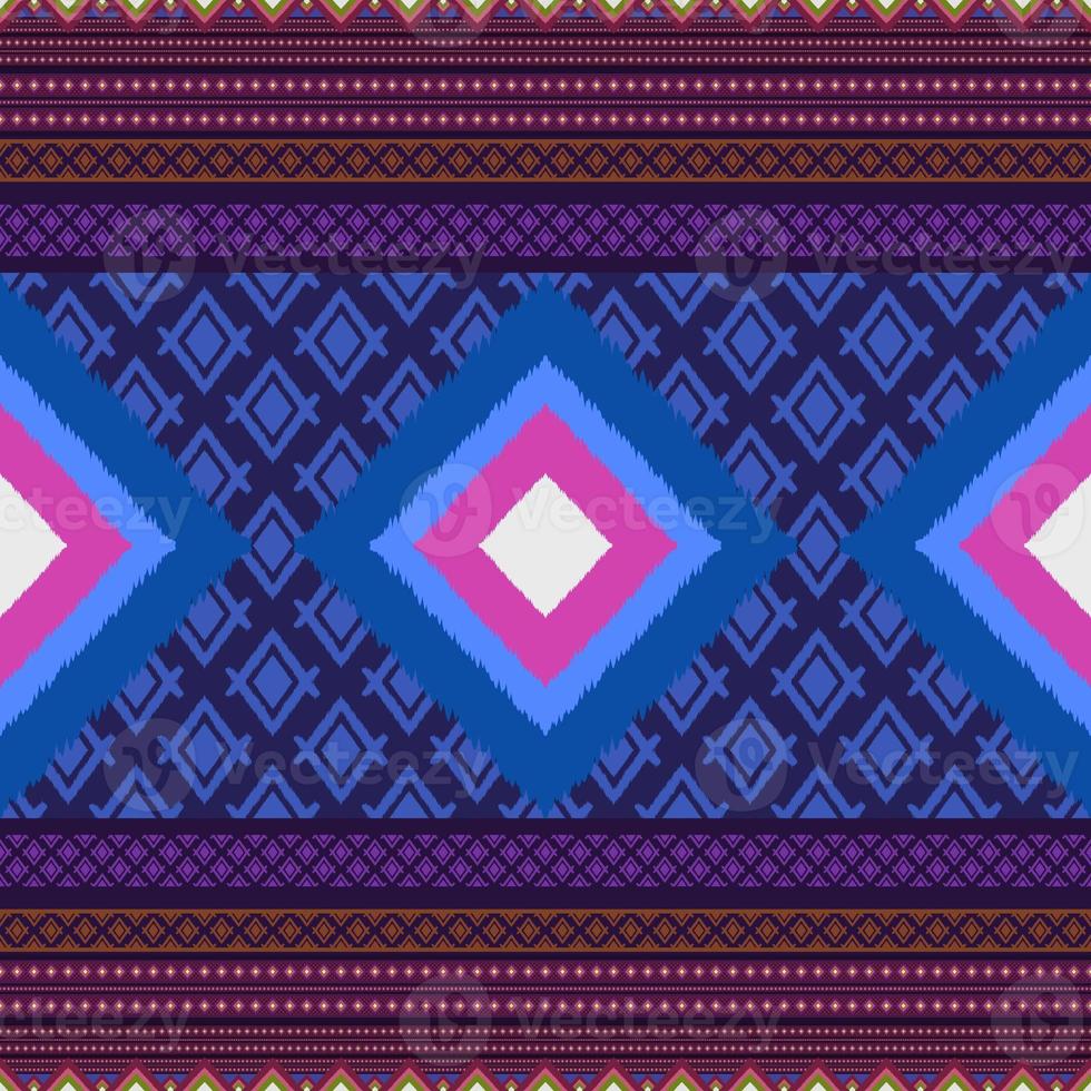 Ikat geometrisch Folklore ornament.tribal ethnisch textur.nahtlos gestreift Muster im aztekisch Stil. Zahl Stammes- Stickerei.indisch, Skandinavisch, Zigeuner, Mexikaner, Ikat Muster. foto