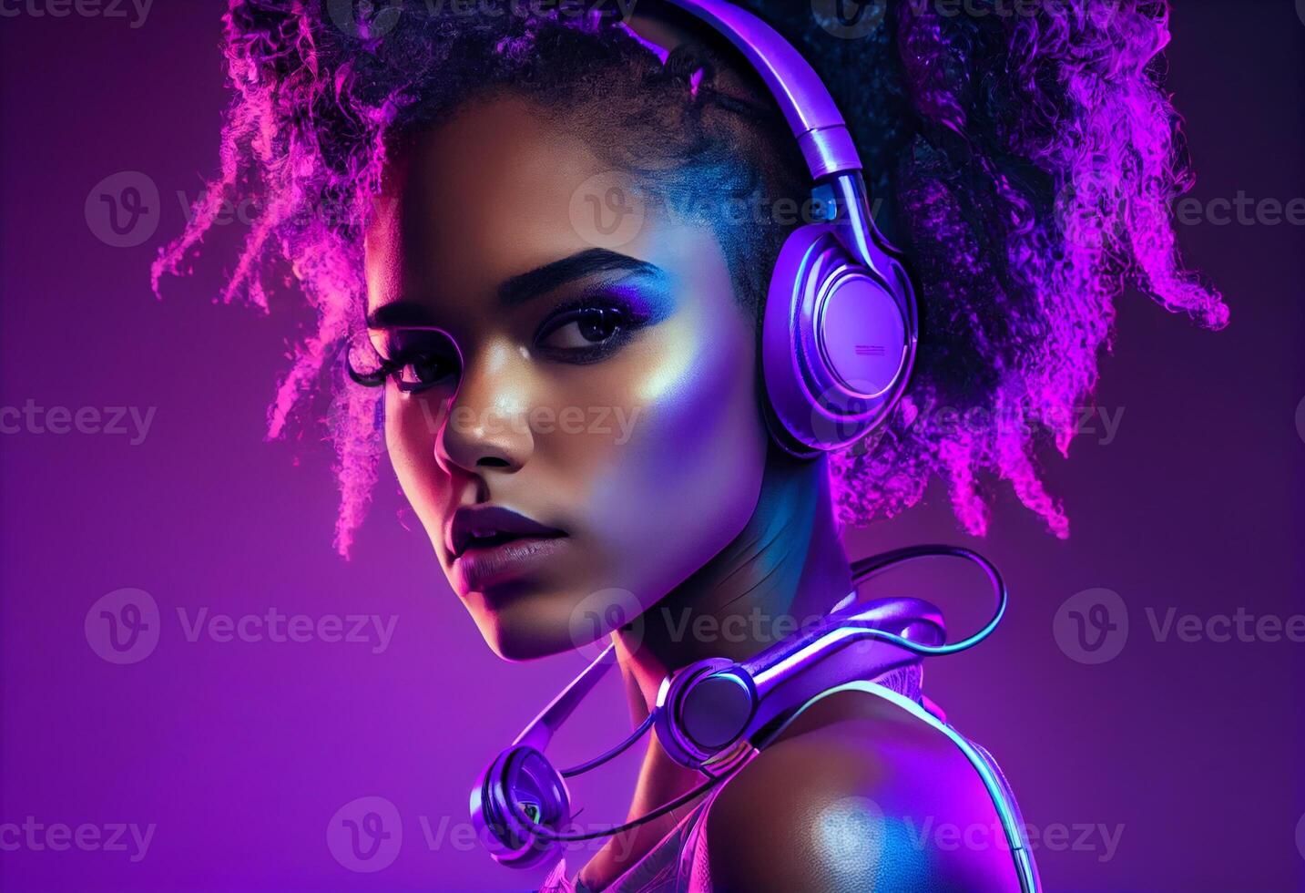 stilvoll Mode afrikanisch amerikanisch Teenager Modell- tragen Kopfhörer Hören dj Musik- Tanzen im lila Neon- Beleuchtung. generieren ai foto