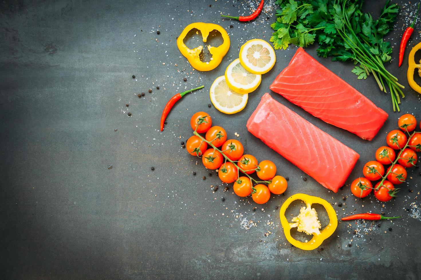 rohes Thunfischfiletfleisch foto