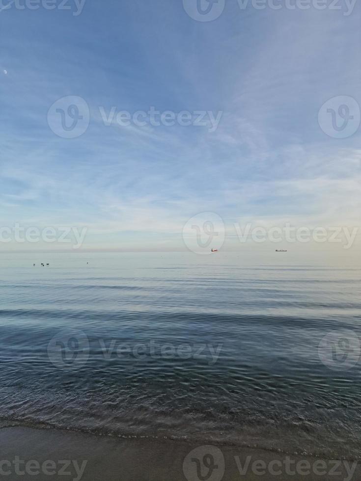 Strand Landschaft Frieden und ruhig auf ein sonnig warm Tag foto