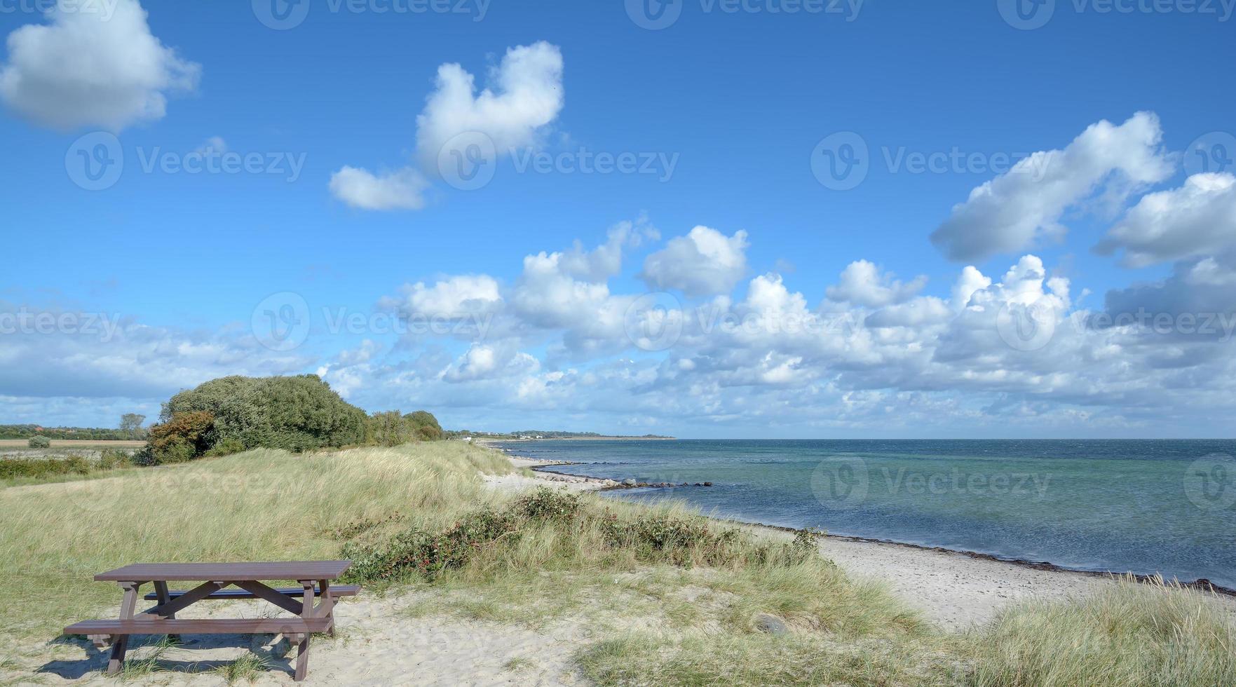 Picknick Bereich beim baltisch Meer auf fehmarn, schleswig-holstein, deutschland foto