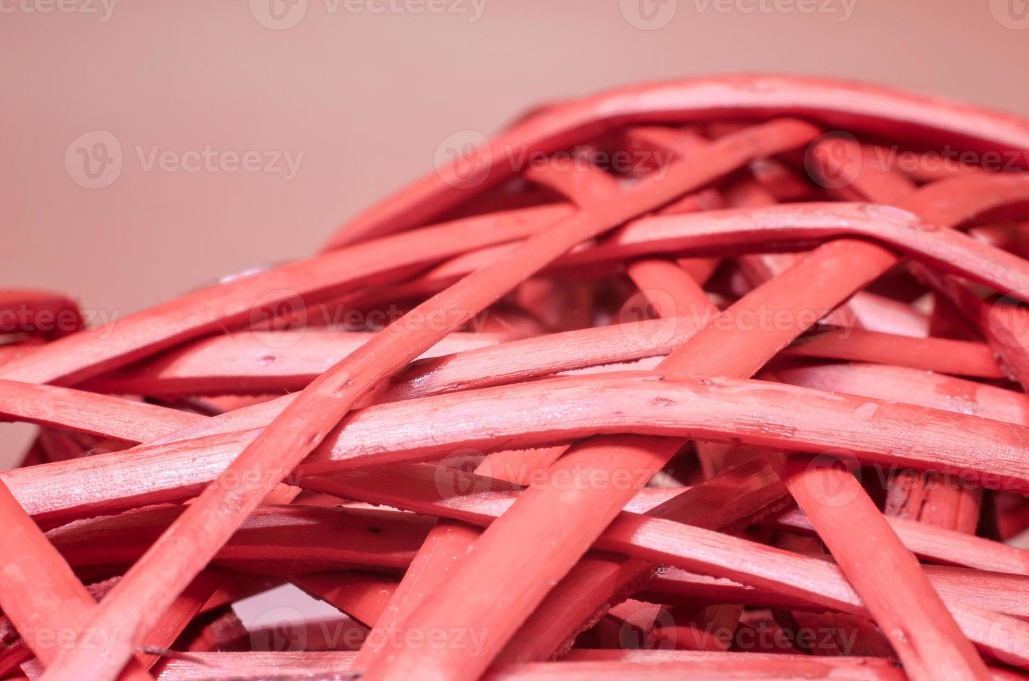 rotes hölzernes Rattan, Makro-Nahaufnahme, abstrakter Hintergrund foto