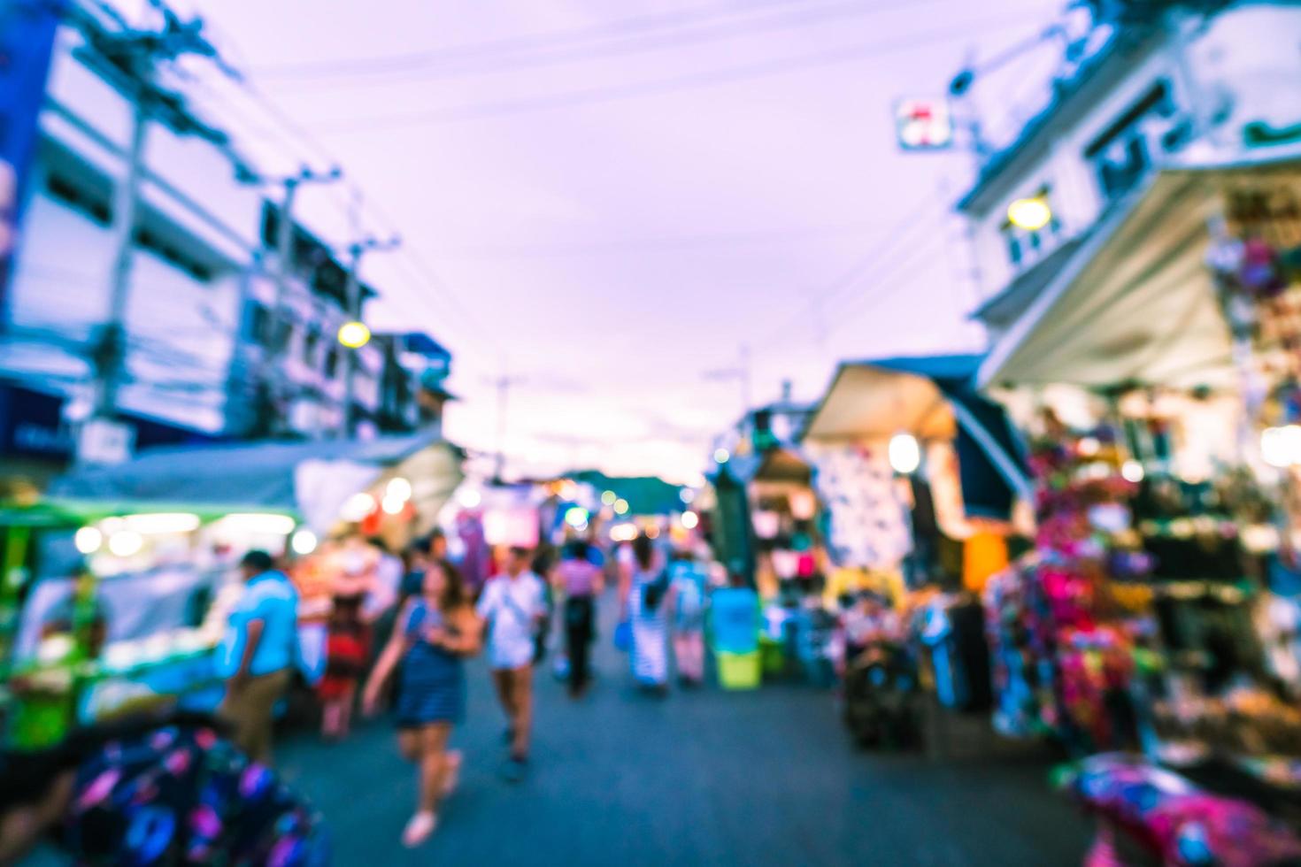 abstrakte defokussierte Nachtmarktstraße in Hua Hin foto