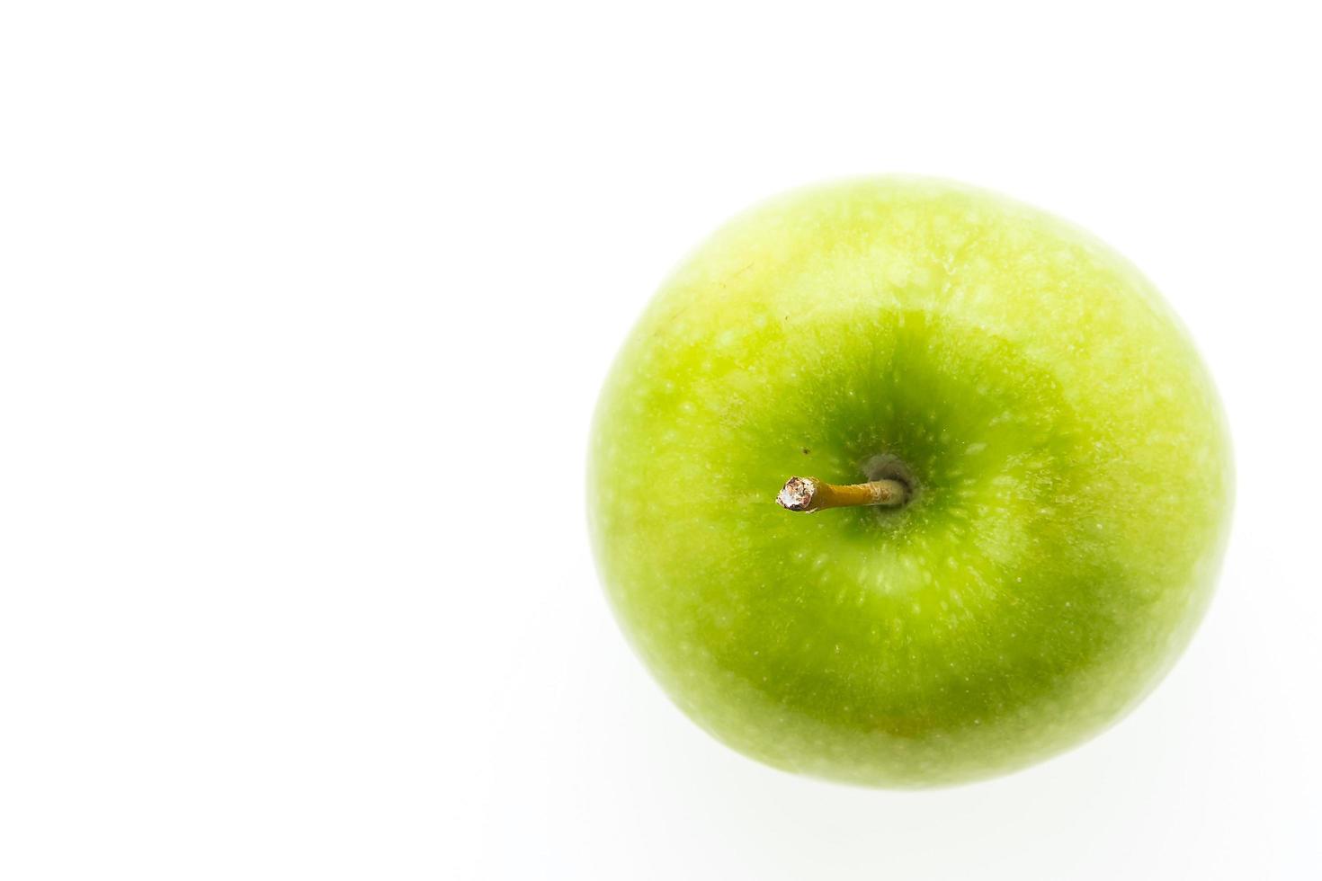 grüner Apfel lokalisiert auf weißem Hintergrund foto