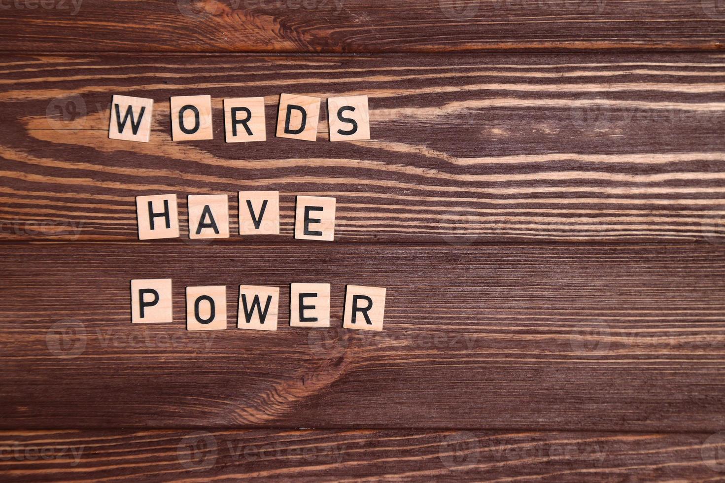 Phrase Wörter haben Leistung, motivierend Botschaft foto