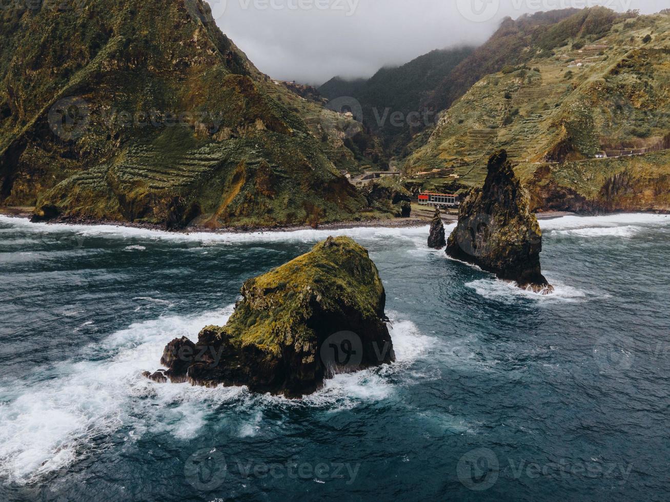 Drohne Aussicht von Ribeira da Janela im Madeira, Portugal foto