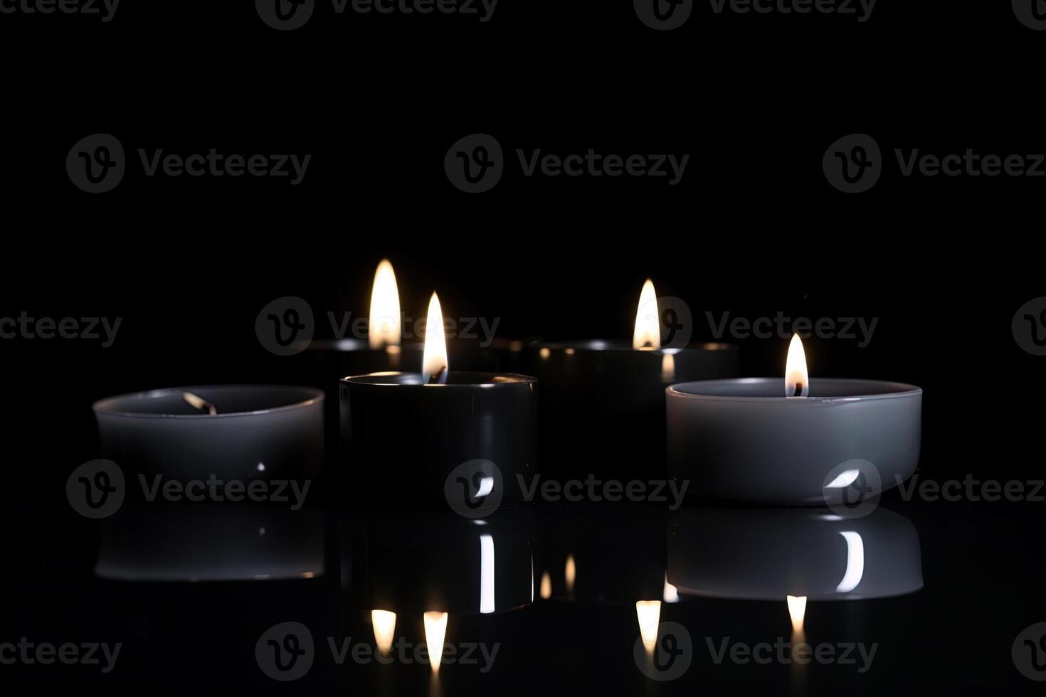 ein Kerze ist zündete im das dunkel vermitteln Denkmal Tod und Hoffnung. ai generiert foto
