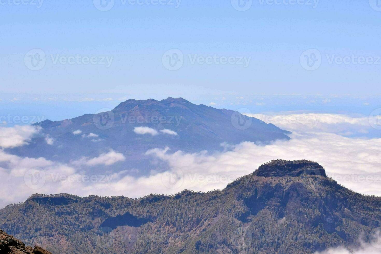 malerischer Blick auf die Berge foto