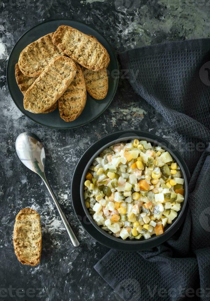 Russisch Gemüse Salat Gericht foto
