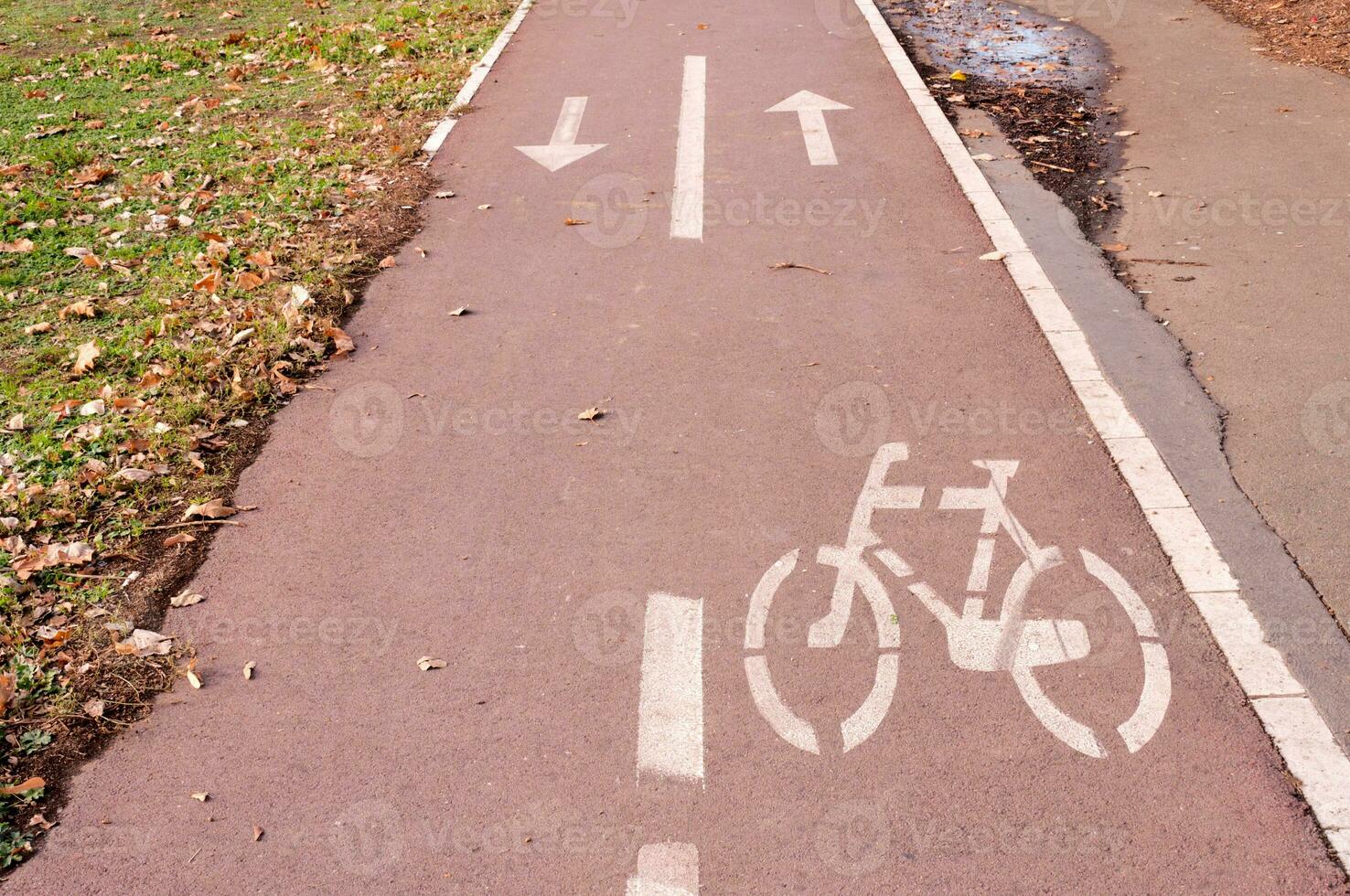 Fahrradschild auf der Straße foto