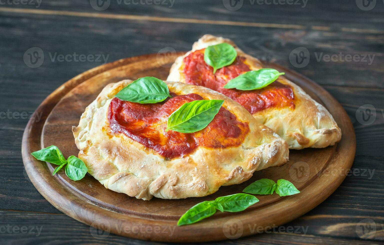 hausgemachte Calzone-Nahaufnahme foto