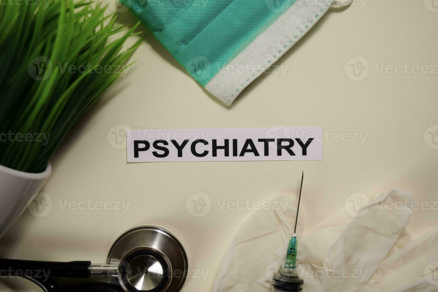 Psychiatrie mit Inspiration und Gesundheitswesen medizinisch Konzept auf Schreibtisch Hintergrund foto