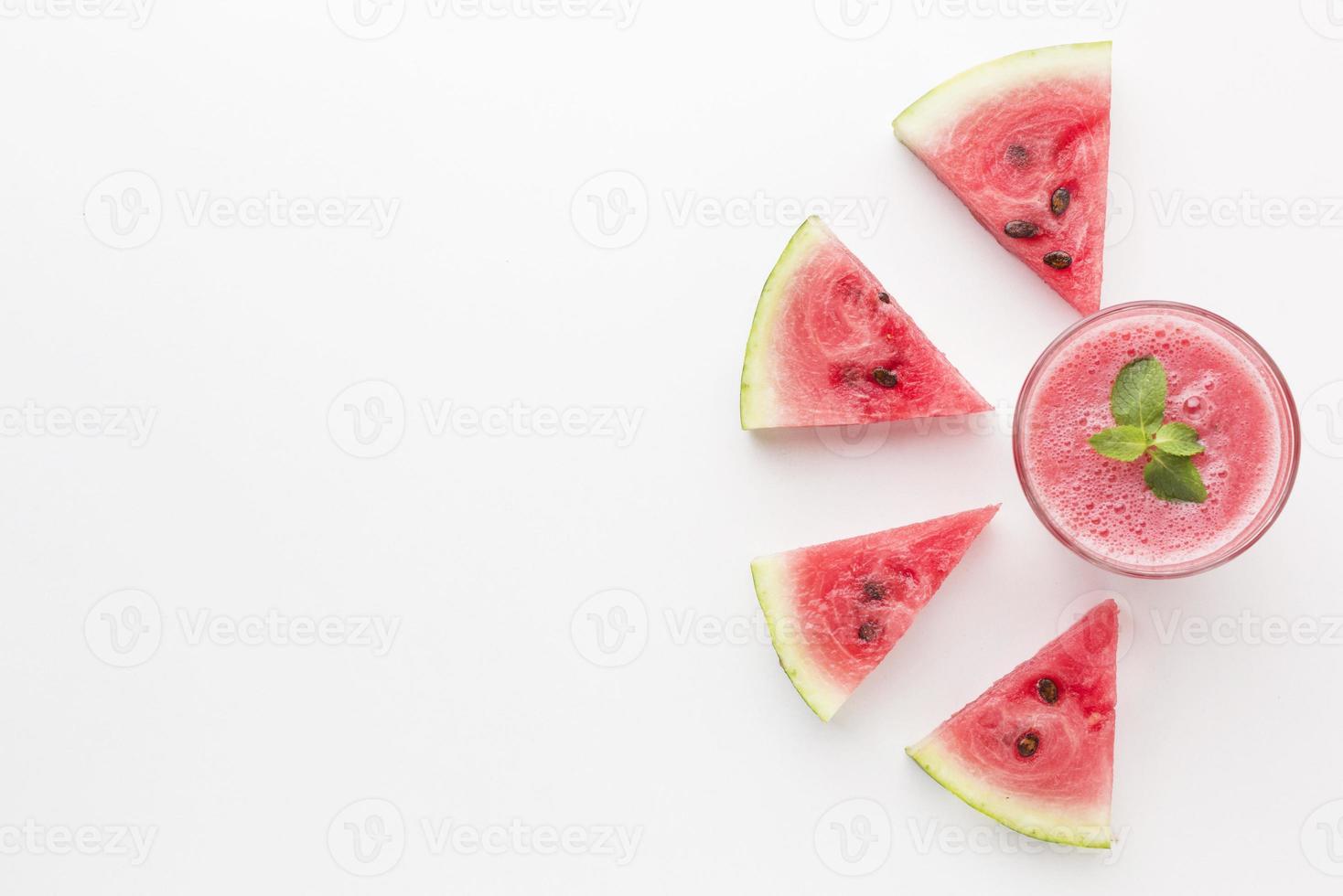 Draufsicht des Wassermelonen-Cocktailglases mit Kopienraum. schöne Qualität und Auflösung schönes Fotokonzept foto