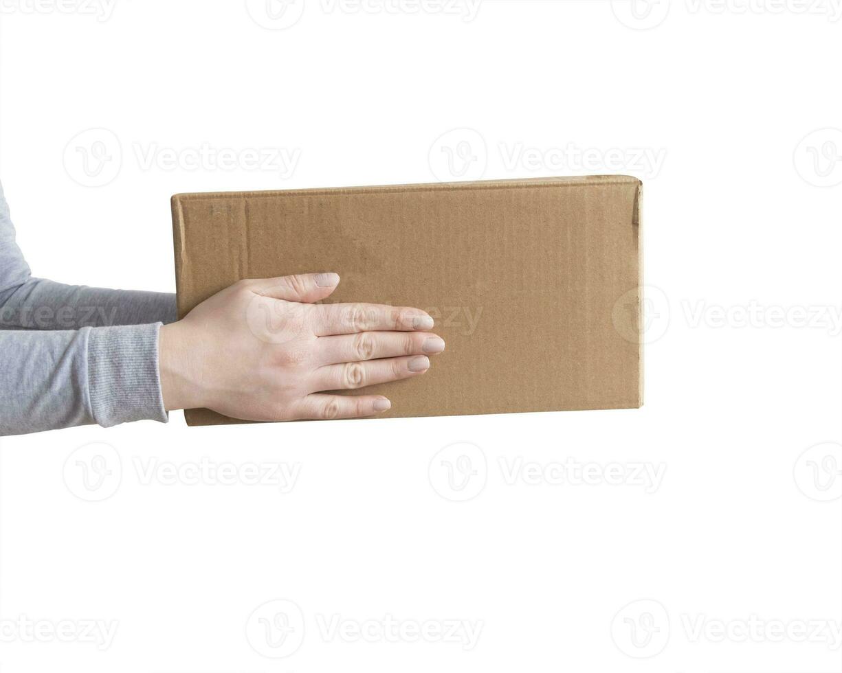 Lieferung Karton Kisten im Frau Hand isoliert foto