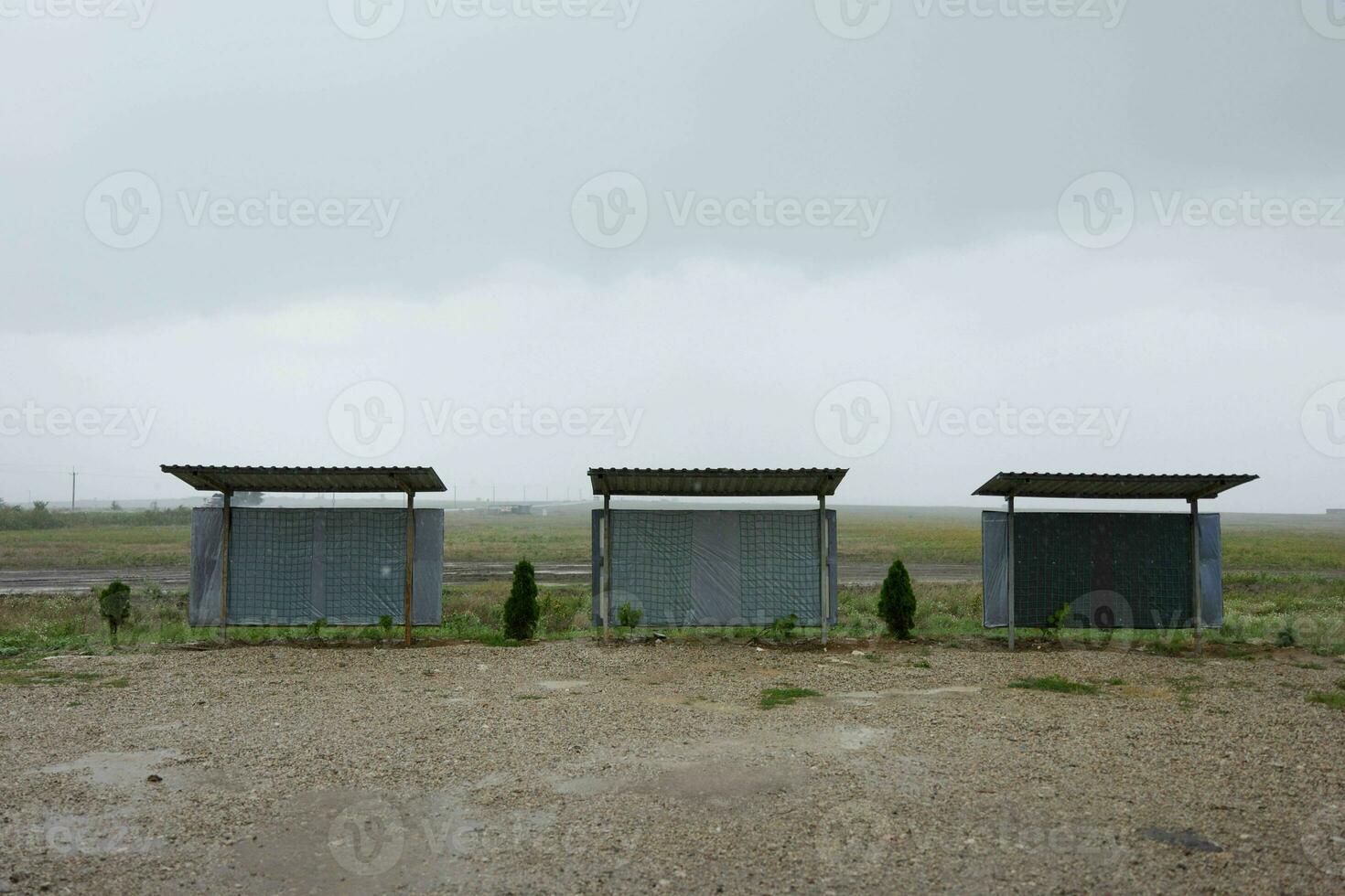 Transport halt gegenüber Landschaft Landschaft foto