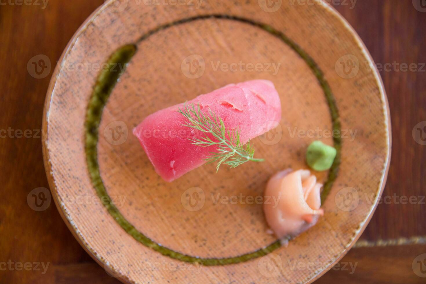 Overhead Schuss von frisch Thunfisch Sushi foto