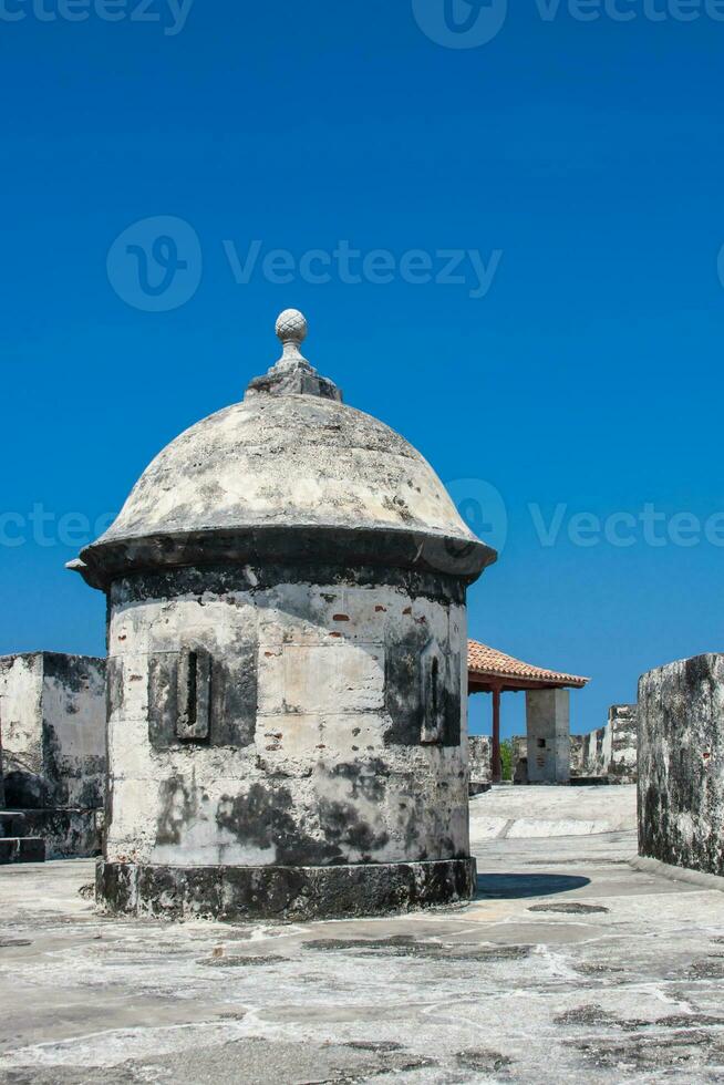 Wände von Cartagena de Indien gebaut beim das Ende von das xvi Jahrhundert zum das Verteidigung von das Stadt. san Fernando de bocachica Fort gelegen beim tierrabomba. foto