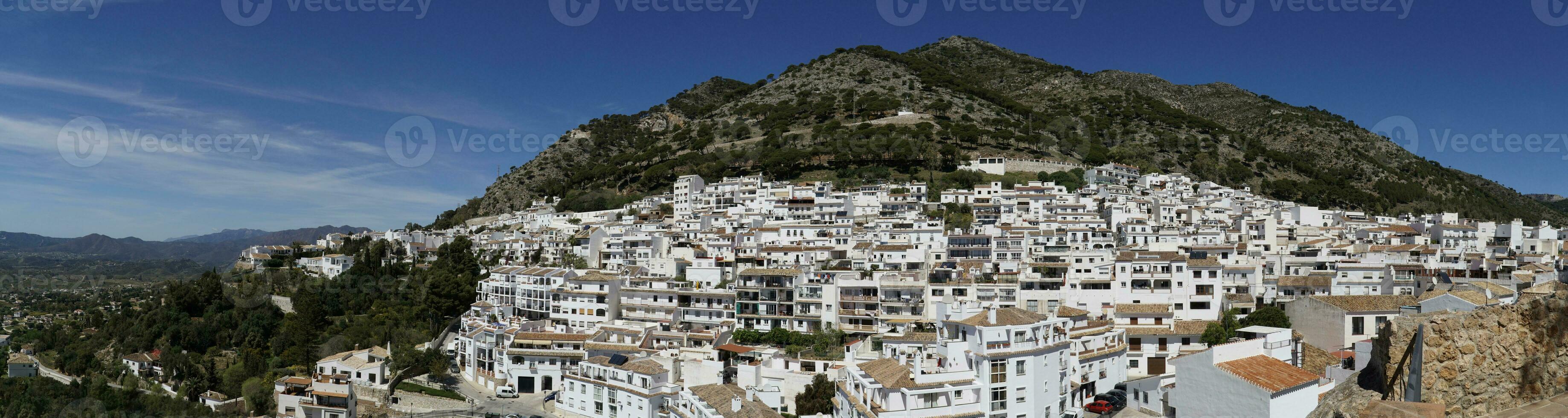 Panorama- Aussicht von das Mijas Stadt, Andalusien, Spanien foto