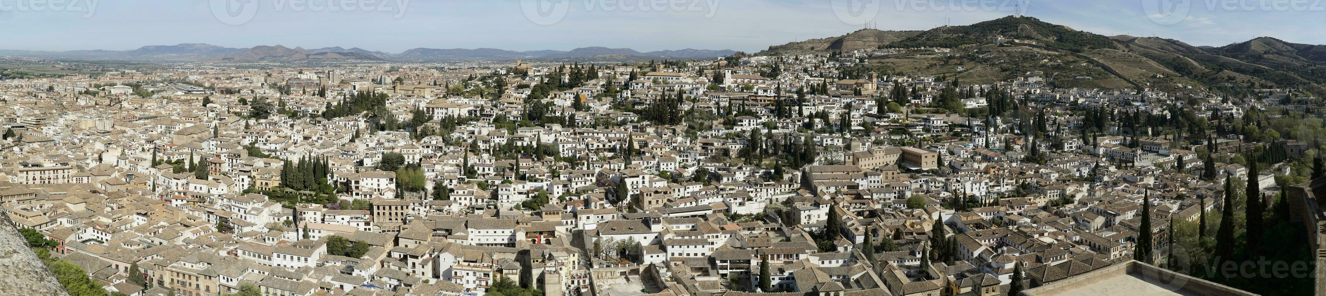 Panorama- Aussicht von Granada Stadt im Andalusien, Spanien foto