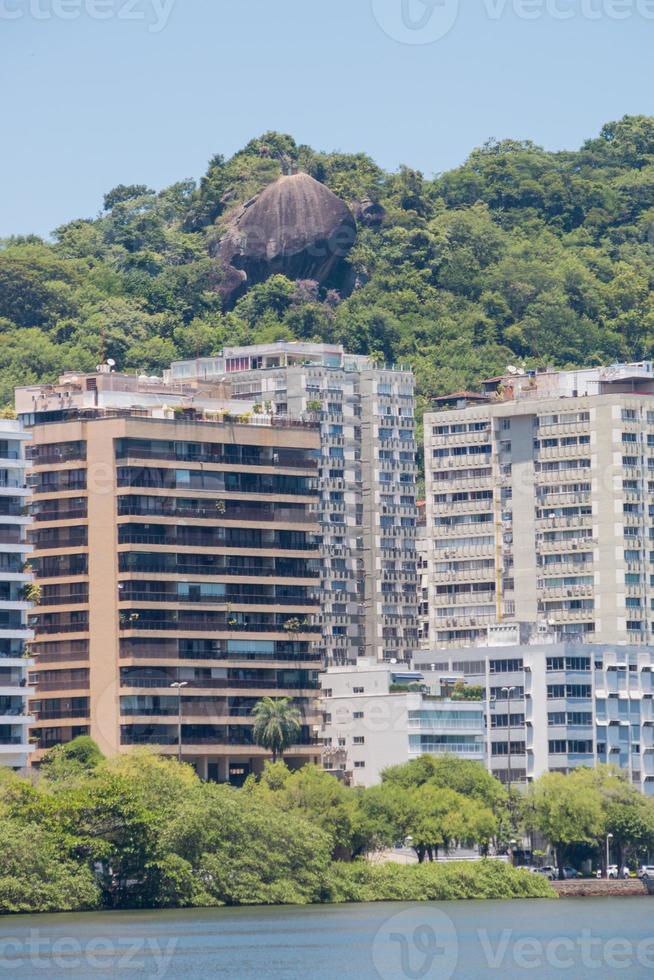 Blick auf die Lagune von Rodrigo de Freitas in Rio de Janeiro, Brasilien foto