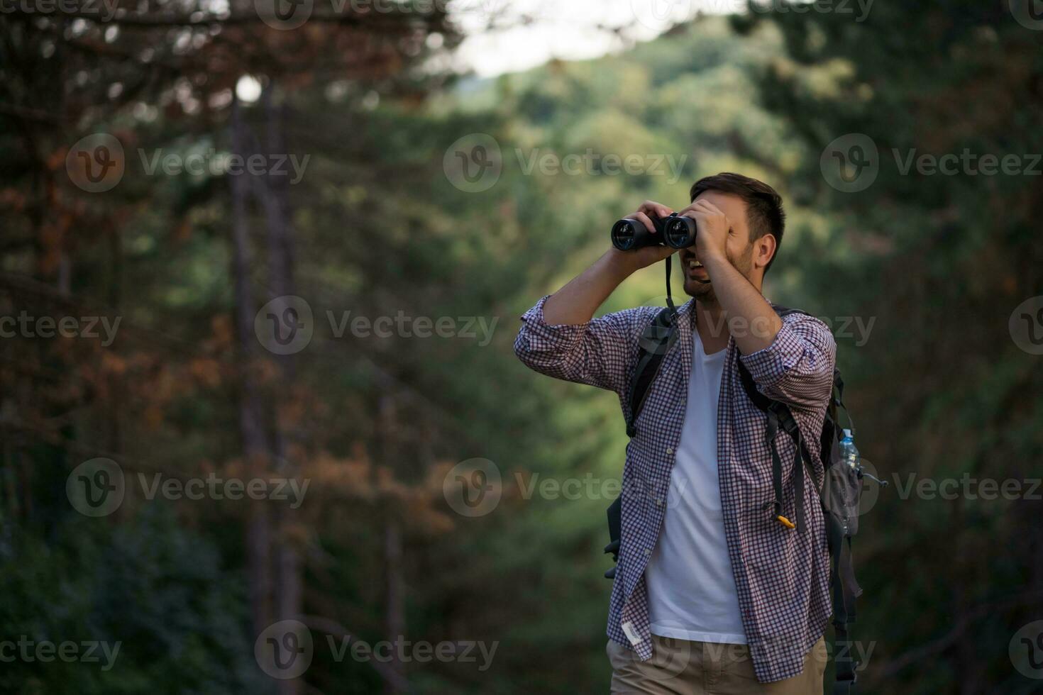 Mann Ausgaben Zeit draußen foto