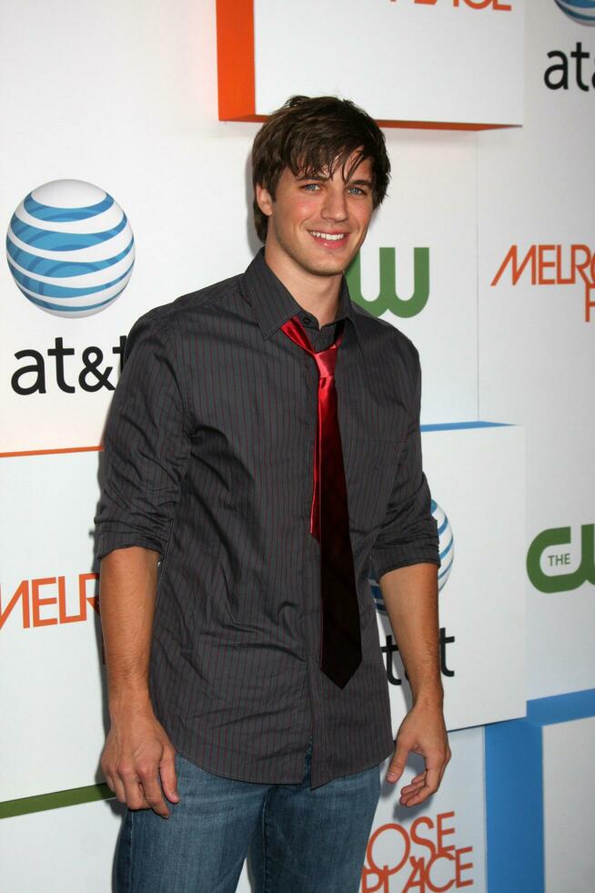 matt Lanter ankommen beim Melrose Platz Premiere Party auf Melrose Platz im los Engel ca. auf August 22 2009 2009 Kathy Hutchins Hutchins Foto