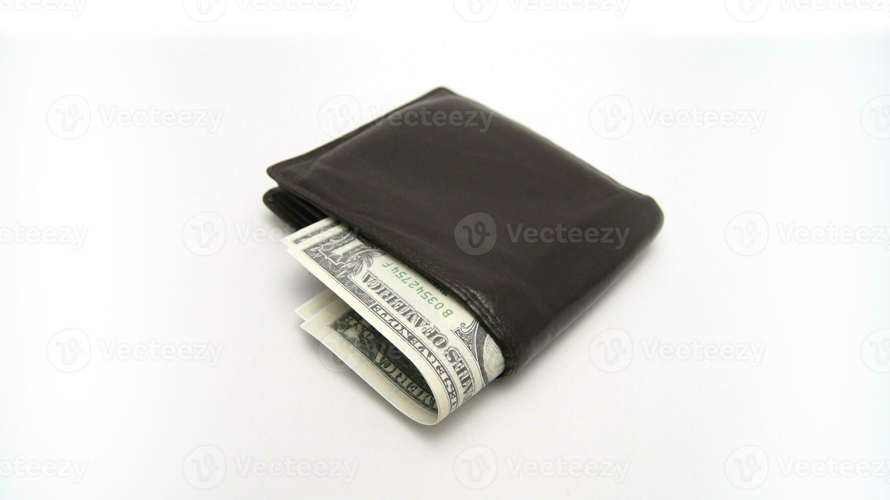 Brieftasche mit Dollar auf Weiß Hintergrund. Kasse Geld Ersparnisse Budget foto