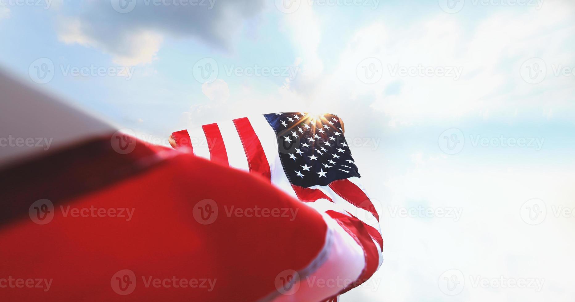 amerikanische Flagge winkt foto