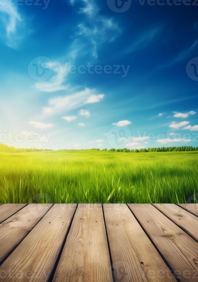 Frühling Sommer- schön Hintergrund mit Grün saftig jung Gras und leeren hölzern Tabelle im Natur draussen. natürlich Vorlage Landschaft mit Blau Himmel und Sonne. ai generativ foto
