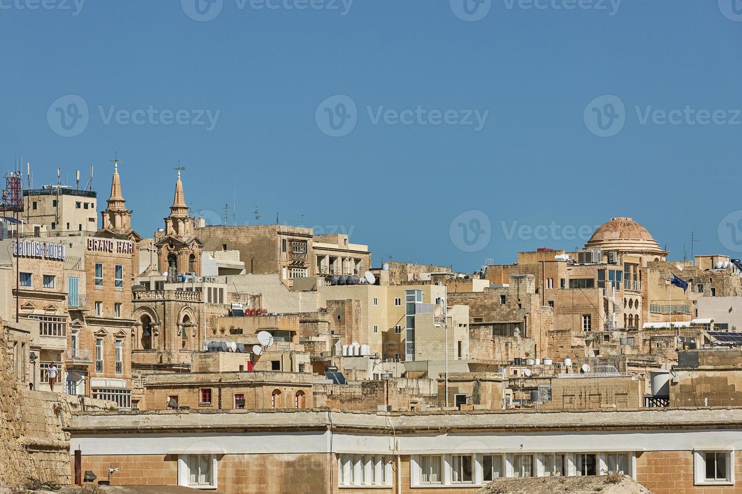 Blick auf eine Architektur und Innenstadt von Valletta in Malta foto