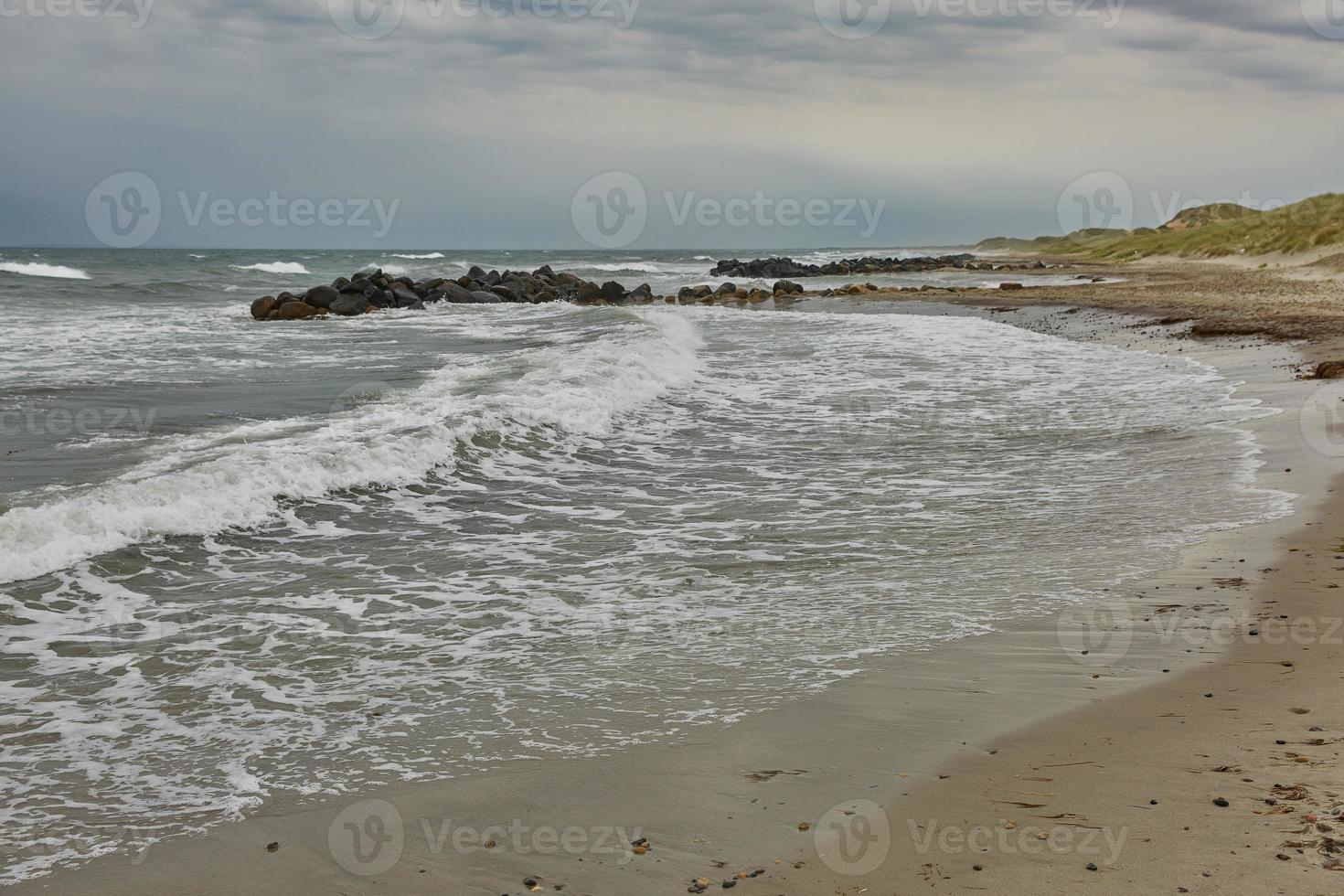 Meer und Landschaft in der Nähe der Stadt Skagen in Dänemark foto