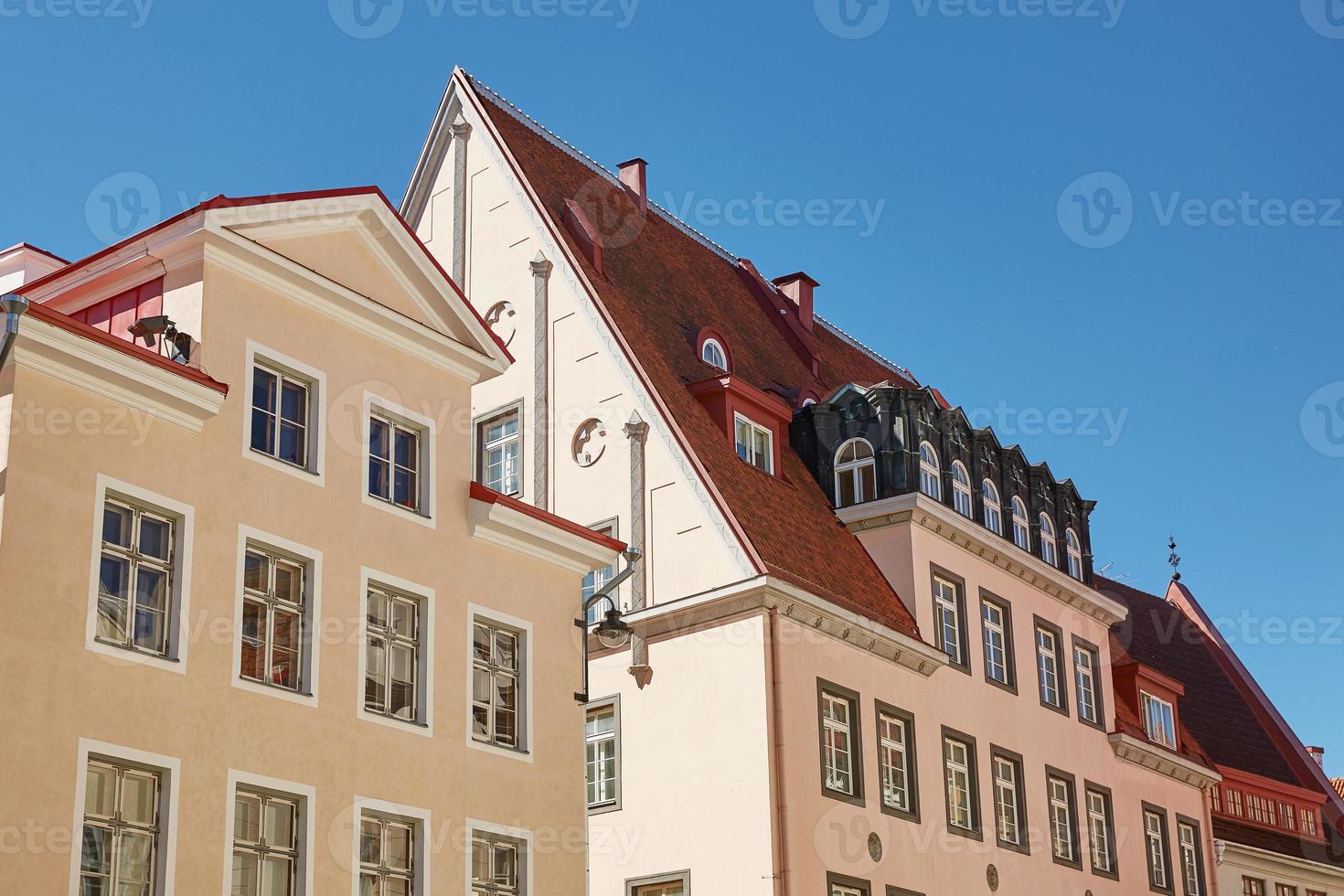 Innenstadtarchitektur der Altstadt von Tallinn in Estland foto