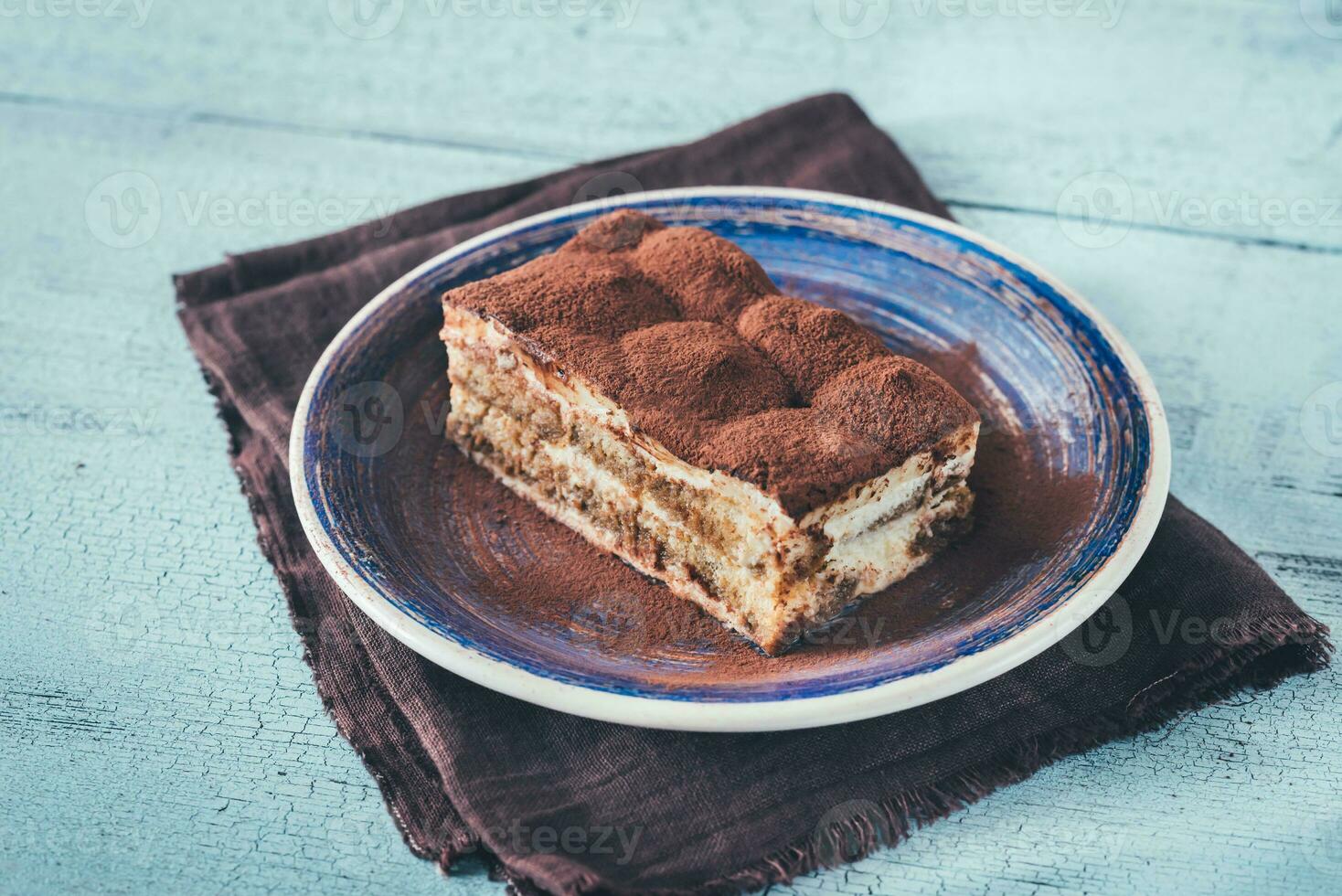 Portion von Tiramisu Dessert foto