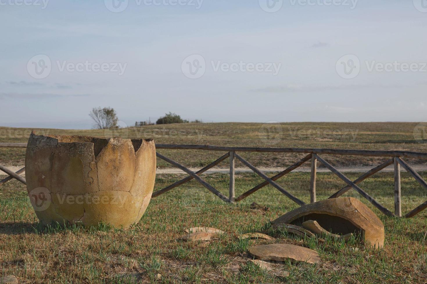 die etruskische Nekropole von Monterozzi foto