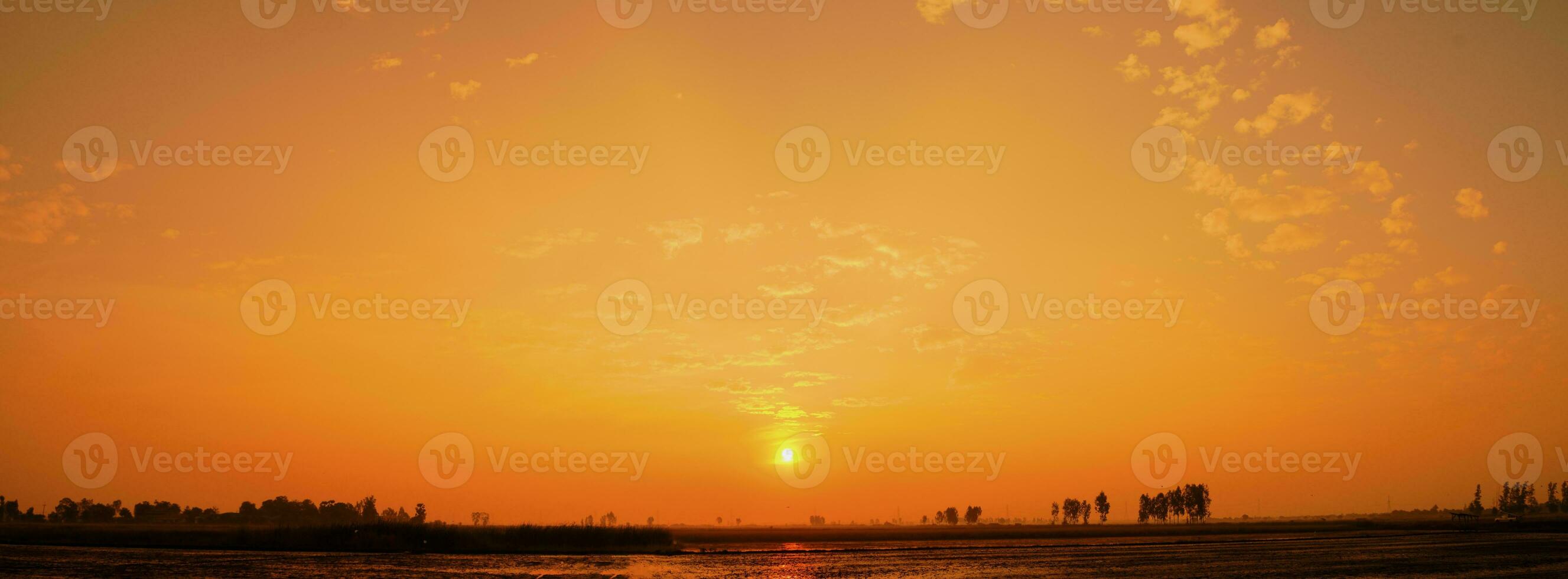 natürlich Morgen Landschaft, Himmel Sonnenuntergang Natur schön foto