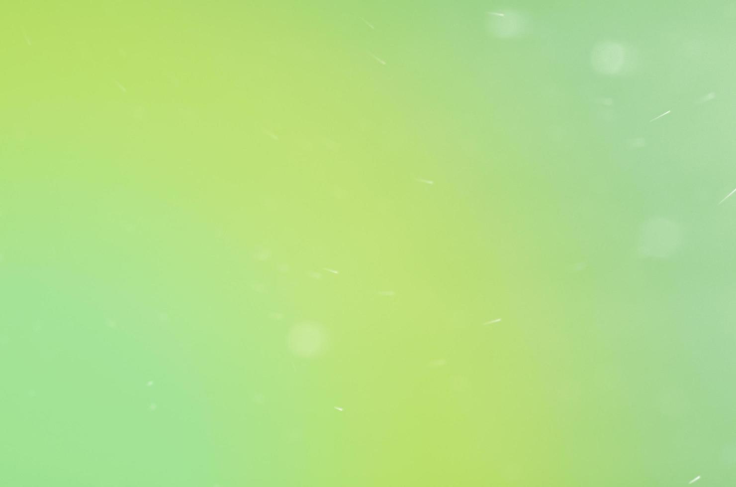 abstrakter Hintergrund des grünen gelben Gradienten mit Wassernebel foto