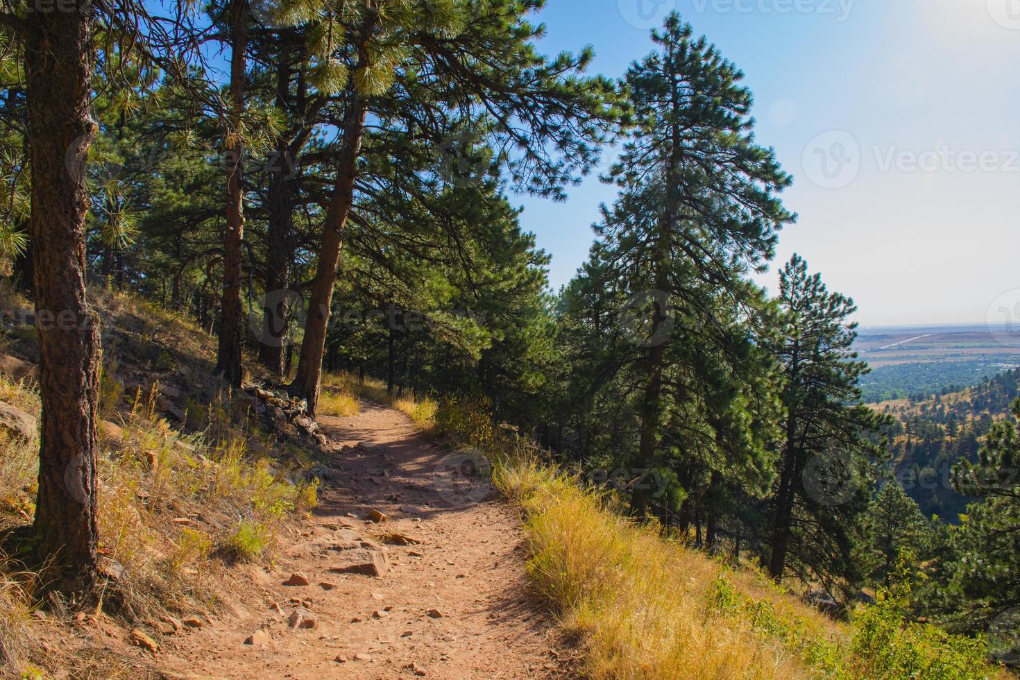 Weg auf dem Chautauqua Park in Boulder, Colorado foto