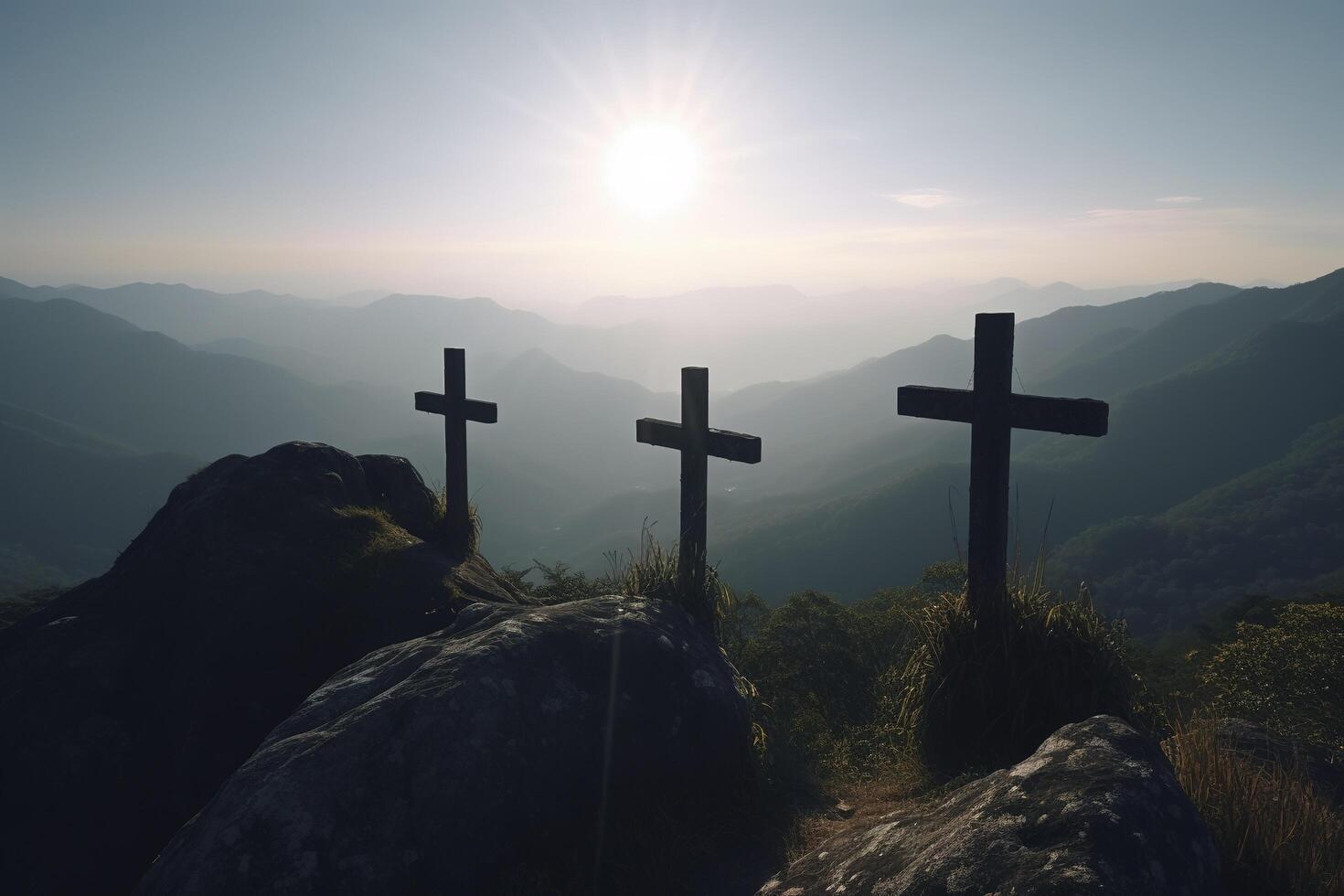drei Kreuz auf das Berg mit Sonne Licht, Glauben, Vertrauen und Spiritualität, Kreuzigung und Auferstehung von Jesus Christus beim Ostern, generativ ai foto