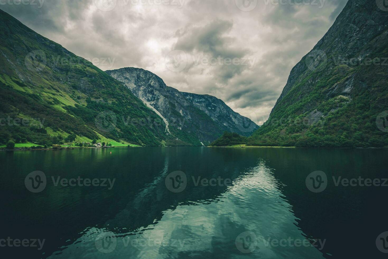 szenisch Fjorde Landschaft foto