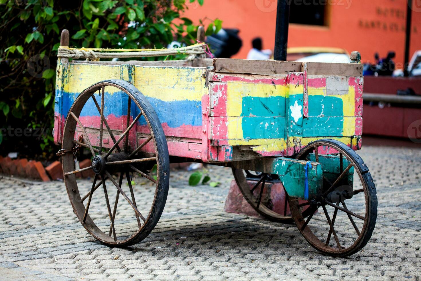 traditionell hölzern Wagen im Cartagena de Indien foto