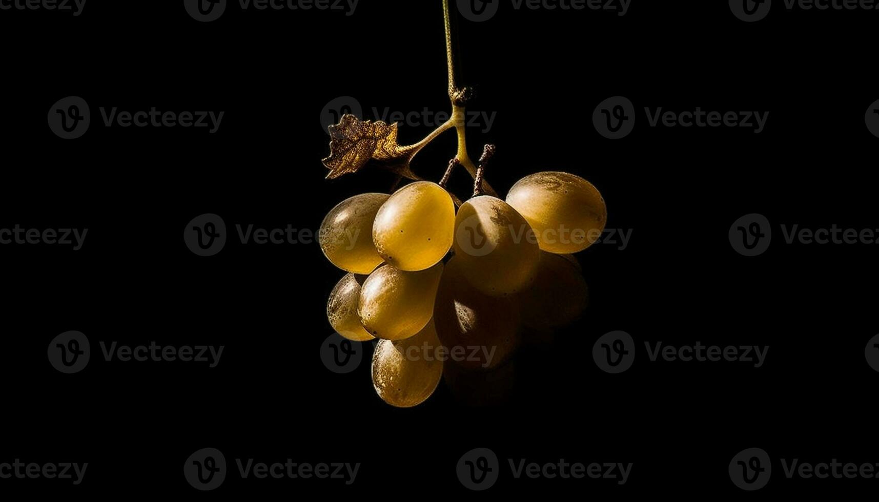 saftig reif Trauben hängen von Grün Weinberg Zweig, erfrischend Snack generiert durch ai foto