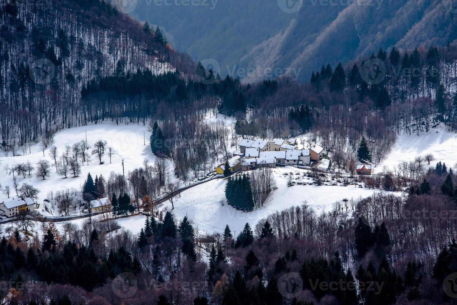 Dorf mit Schnee zwei foto