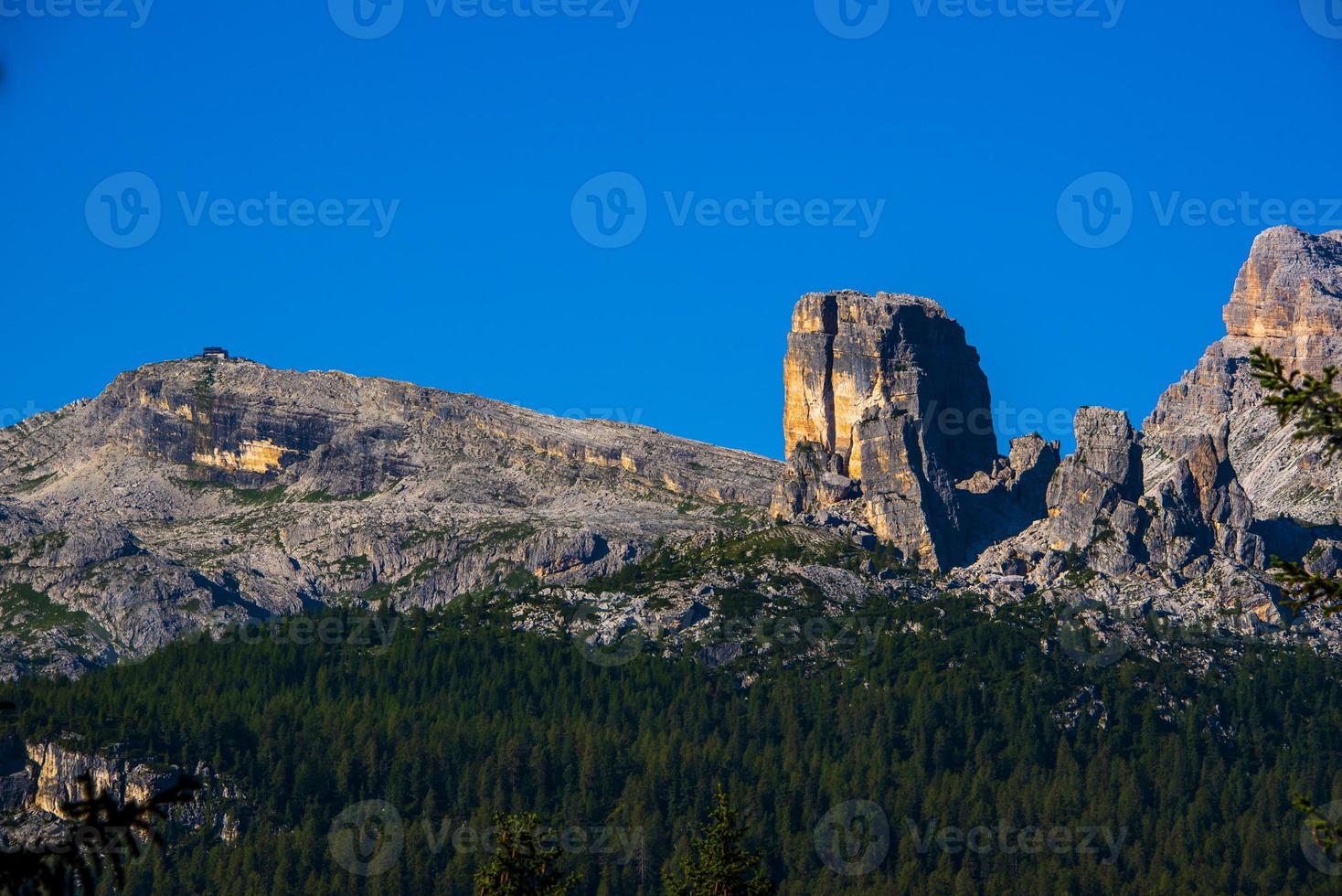 Cinque Torri Peak foto