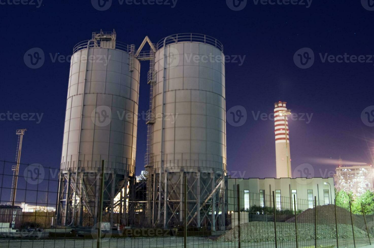 Silos und Kamin foto