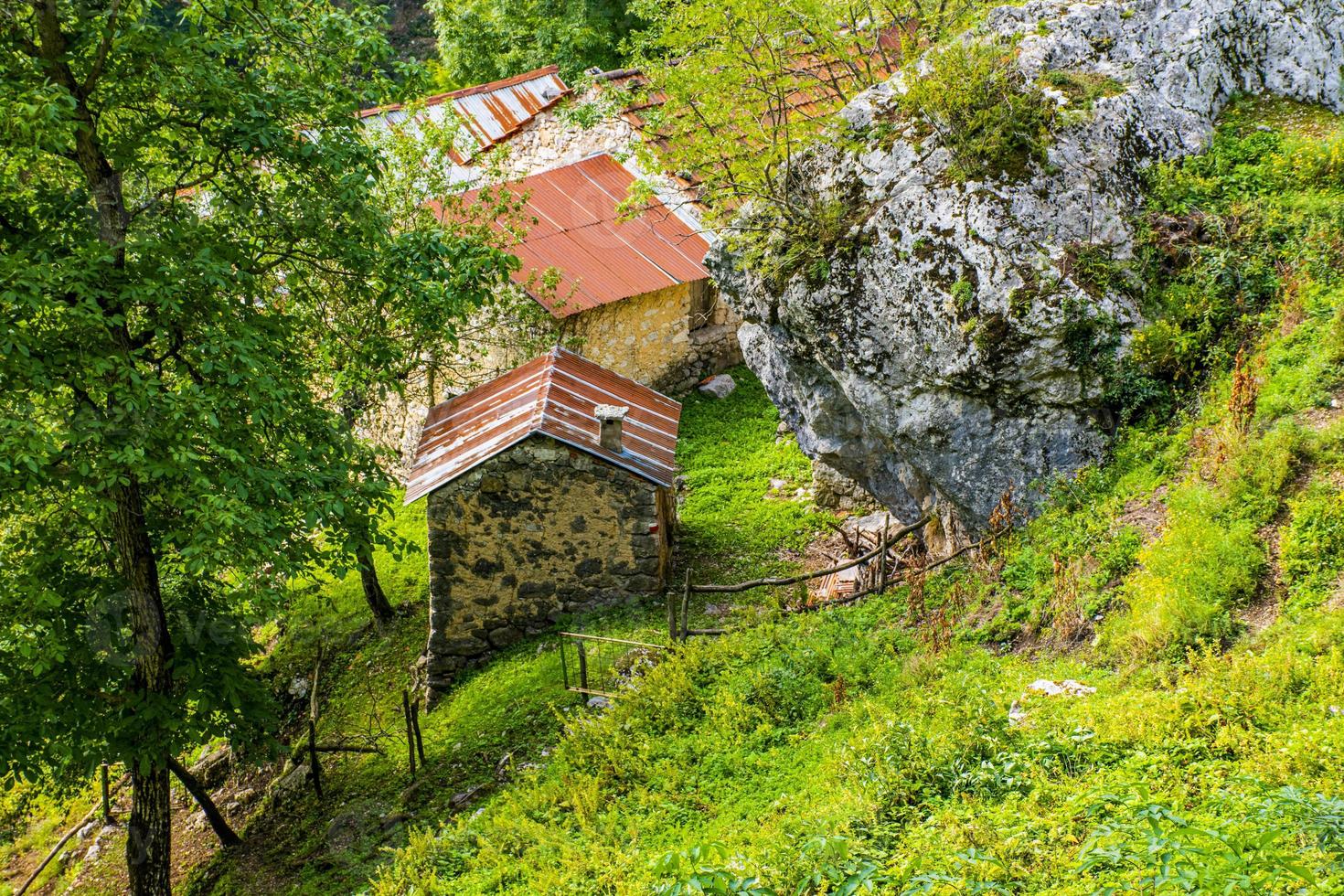 Haus auf einem Hügel foto