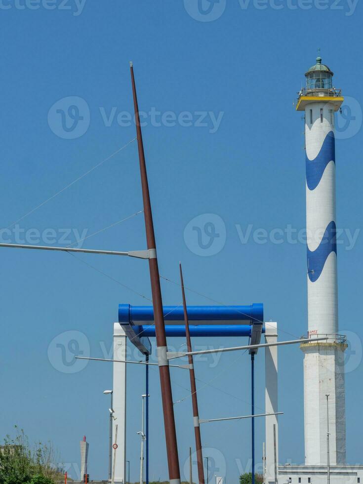 das Stadt von Ostende und das Belgier Küste foto